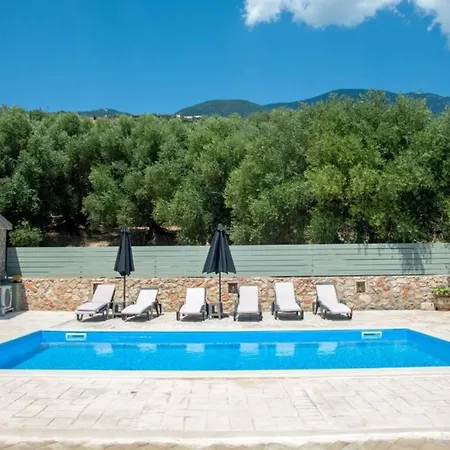 Afrato Calma In Trapezaki-private Pool -2 Br * Trapezaki (Kefalonia)