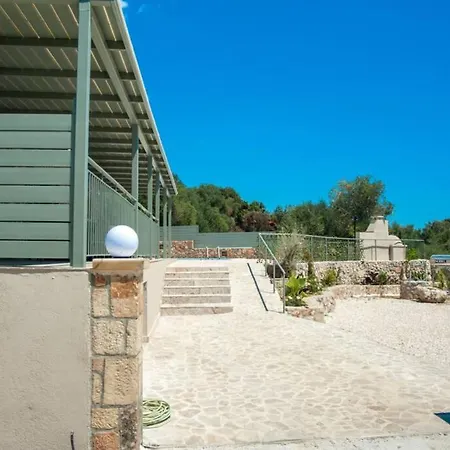 Afrato Calma In Trapezaki-private Pool -2 Br *